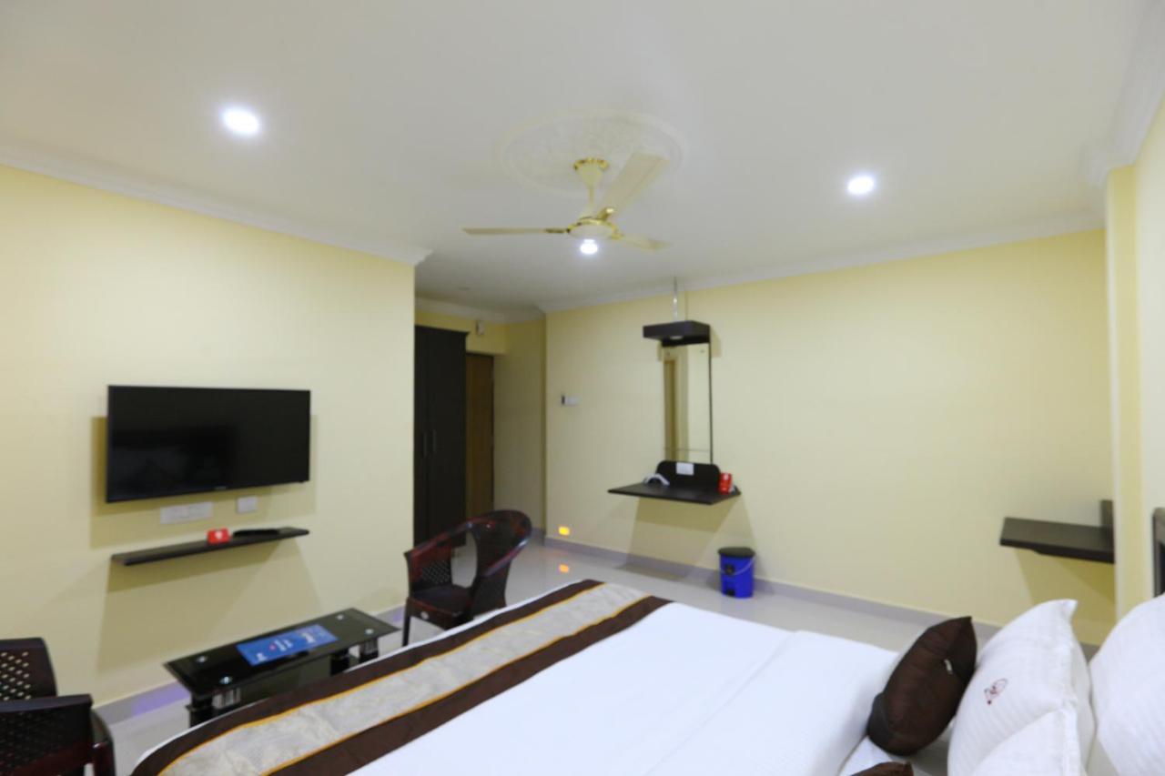 Saibala Transit Hotel Chennai Eksteriør bilde